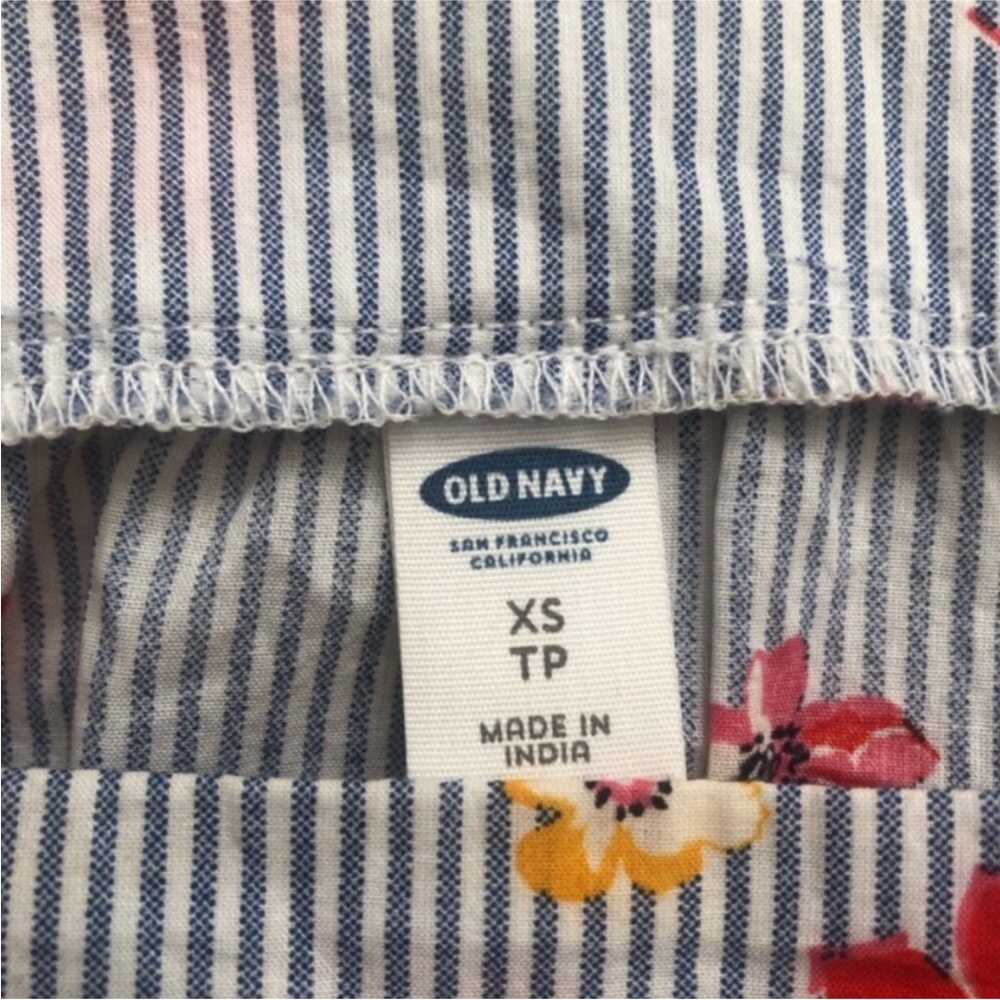 Old Navy Striped Blouse - Picture 5 of 5